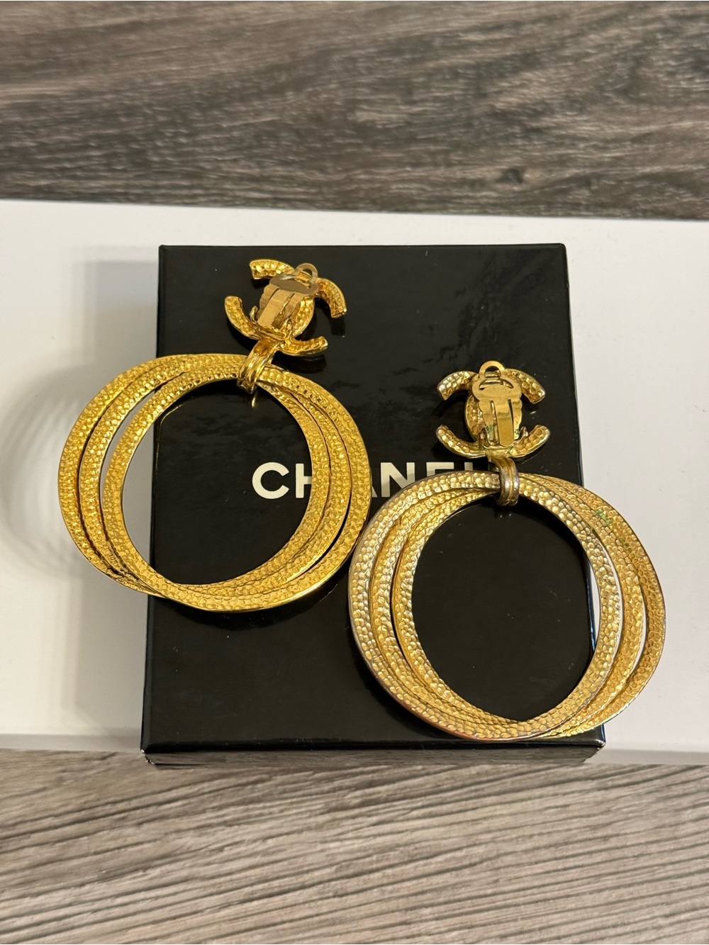 Chanel XL Vintage Gold Hoop CC Statement Clip On Dangle Earrings - Picture 10 of 12
